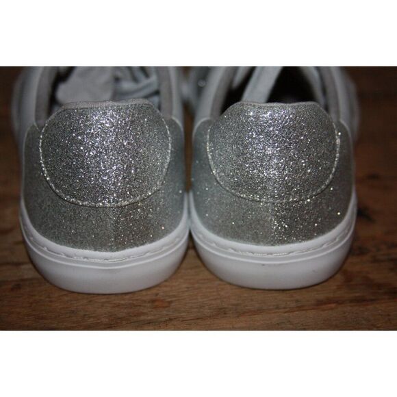 G By Guess Oatsen Women's 11 Vapor blue/silver sneakers NWOT - Picture 3 of 6